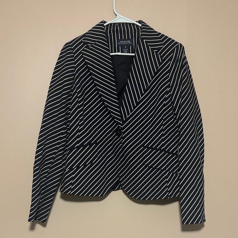 Jones New York Black and White Striped Blazer - Size 6
